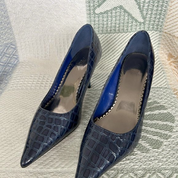 SPICY Blue/Silver Pointy Toe dress heels. - Picture 3 of 4